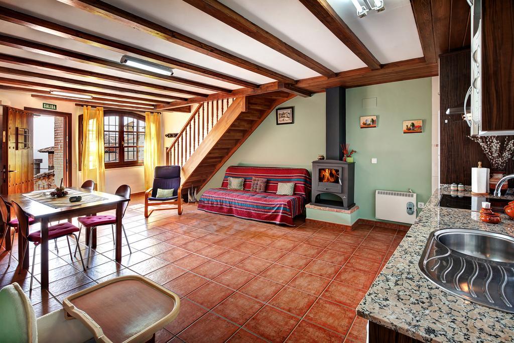 Apartamentos Bellavista Alquézar Szoba fotó
