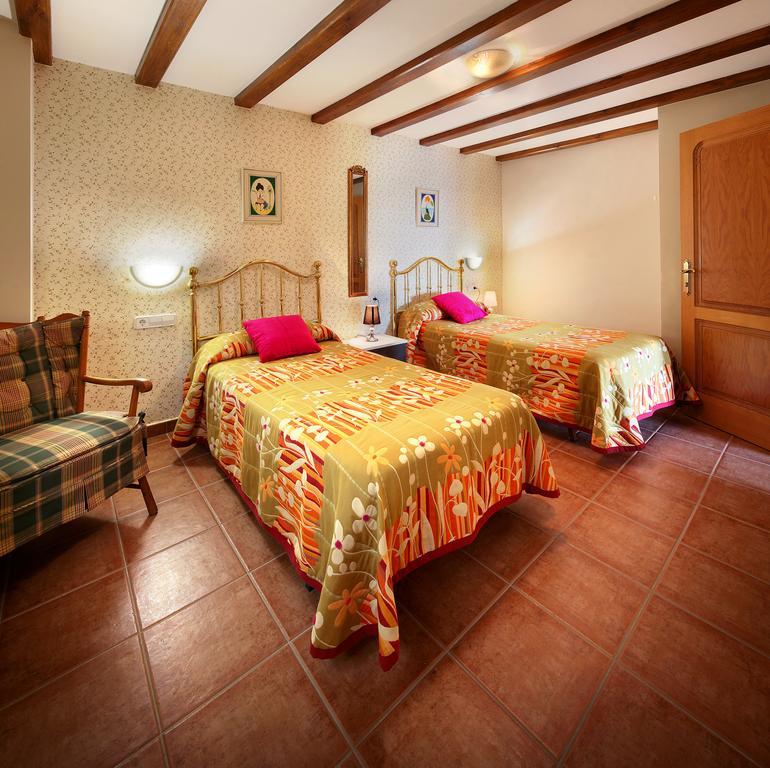 Apartamentos Bellavista Alquézar Szoba fotó